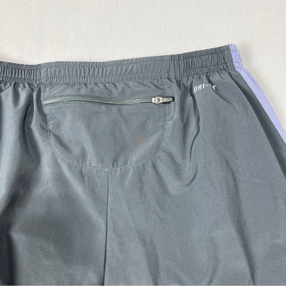 Nike Dri-Fit Women’sBlack Athletic Shorts with Purple Stripes Size L - Picture 5 of 5